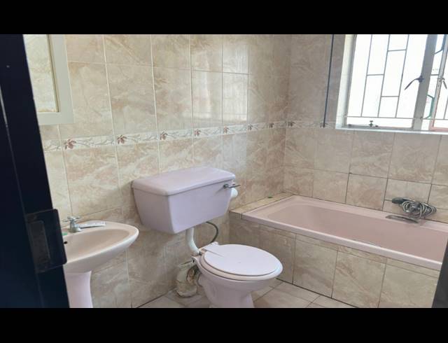 3 BEDROOM FREEHOLD FOR SALE IN ELANDSPARK